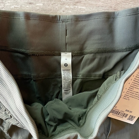 Lululemon Dance Studio MR Jogger Full Length in Army Green - Picture 5 of 8